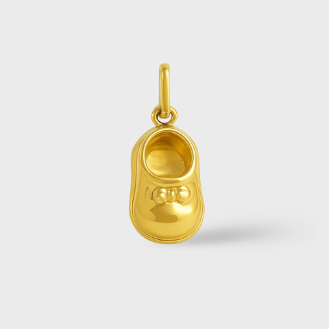 18K yellow gold baby shoe pendant with polished finish and Italian 
