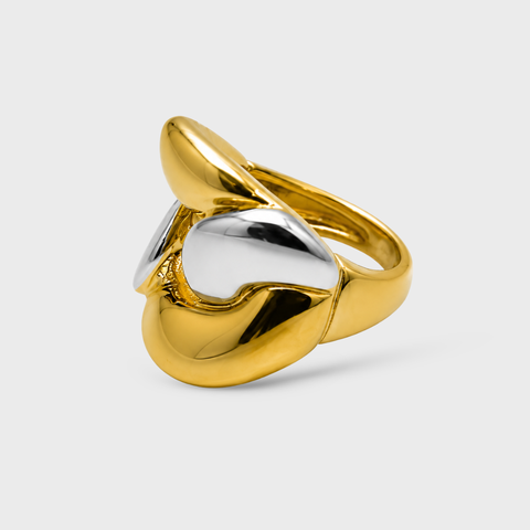 Two-tone 18K Duo Link ring 45-degree angle view showing dimensional interlocking yellow and white gold links