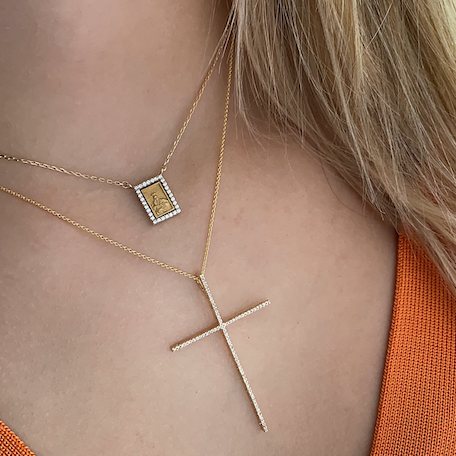 14K Yellow Gold zirconia bezeled scapulary necklace with zirconia, detail view